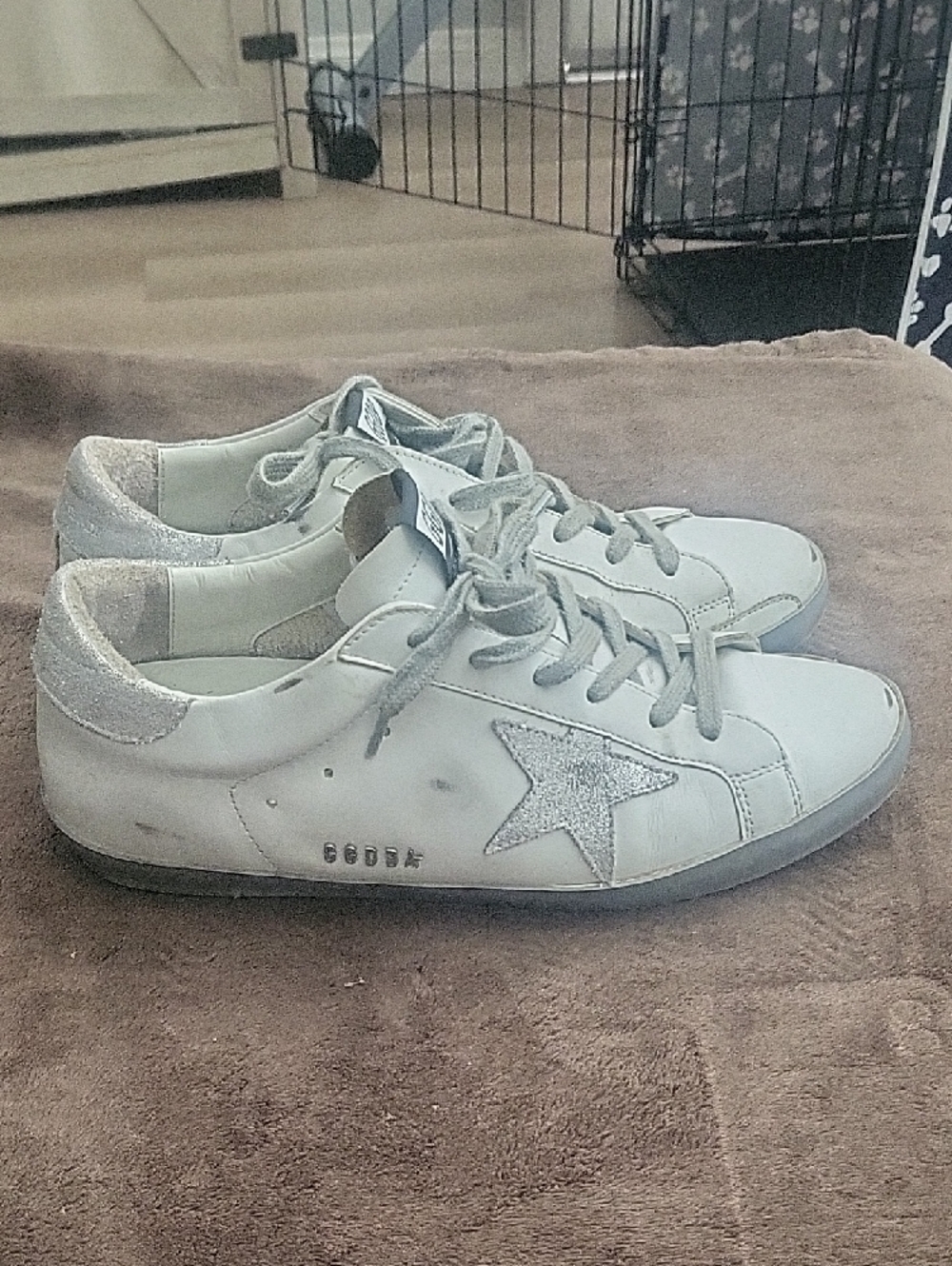 Golden Goose White Leather Low-Top Sneakers with Silver Star - Picture 2 of 8